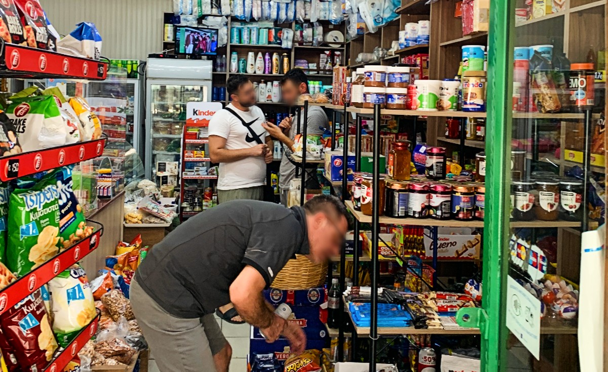 Πωλείται μίνι μάρκετ στον πιο πολυσύχναστο δρόμο της Κομοτηνής – παντοπωλείο