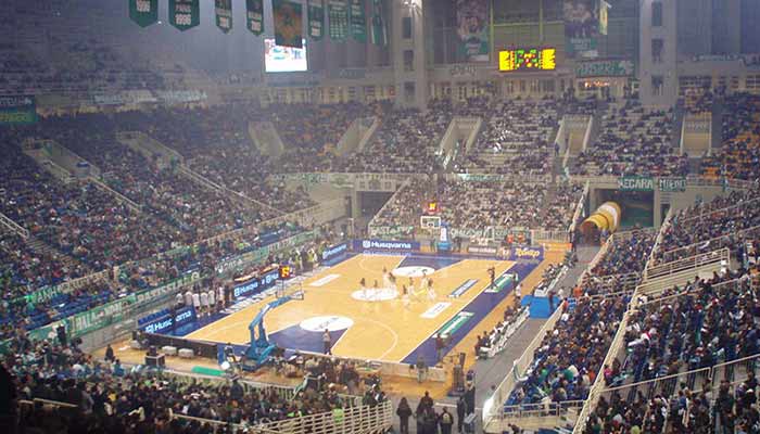 Koronavirüs nedeniyle Yunanistan’daki basketbol maçları iptal edildi